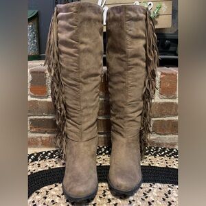 Fringe suede Boots